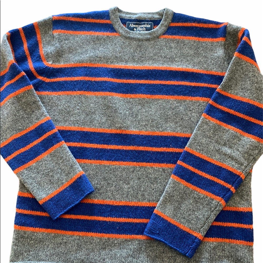 ABERCROMBIE & FITCH SWEATER
